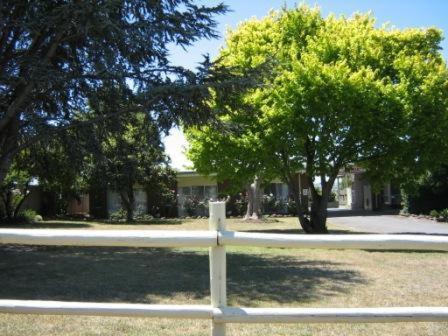 Opal Motel Leongatha Exterior foto